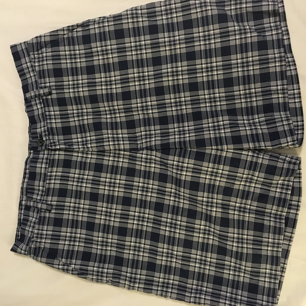 Izod Golf Shorts 34